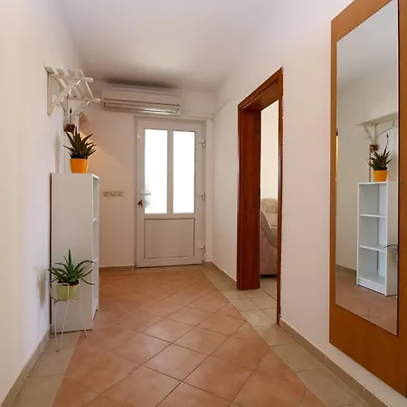 Apartment 2378 Pula