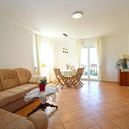 2378 Pula