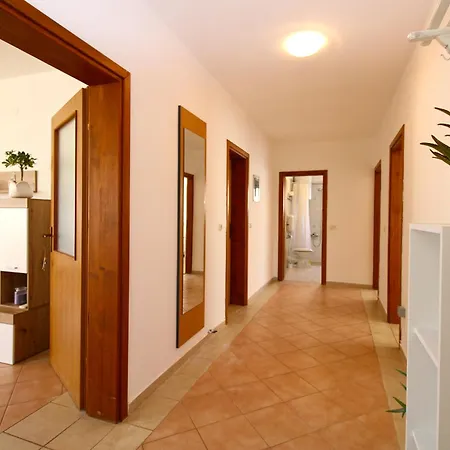 Apartment 2378