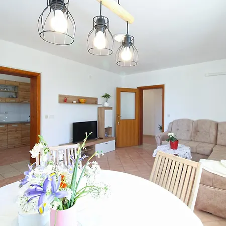 Apartment 2378