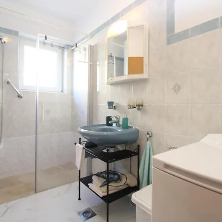 2378 Apartment Pula